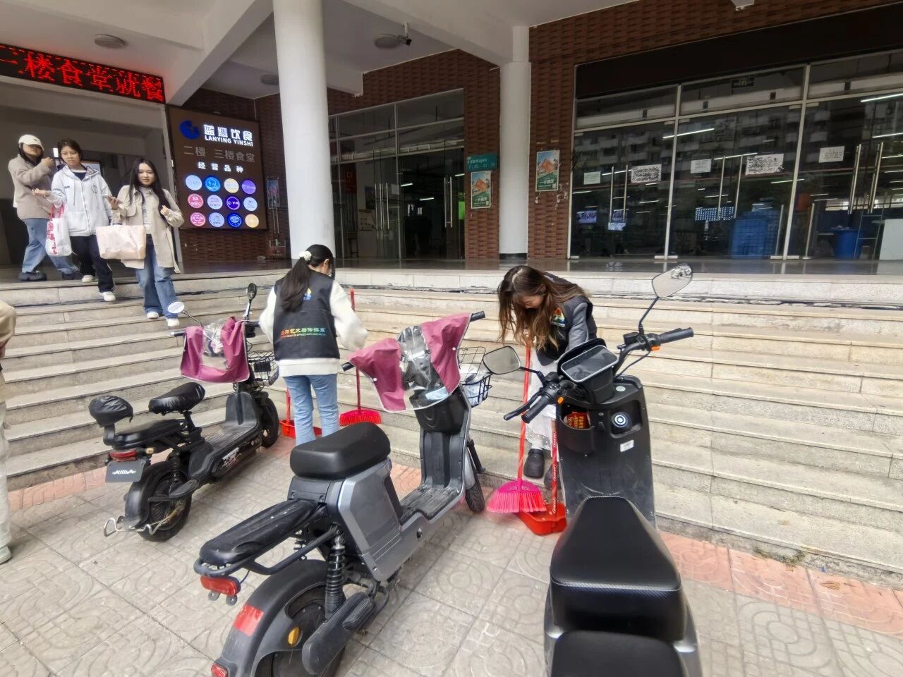 1774919689645391.jpg 微信图片_2026-03-31_091136_431.jpg